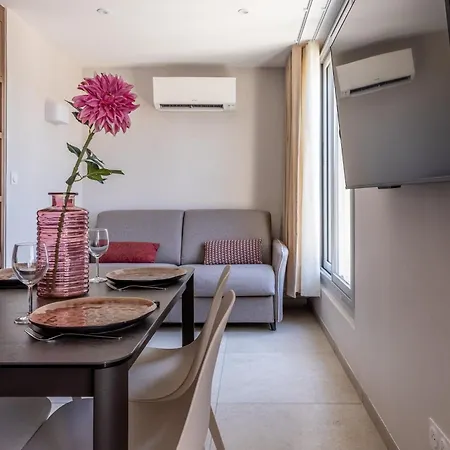 Appartement At In Clermont, Place De Jaude Clermont-Ferrand