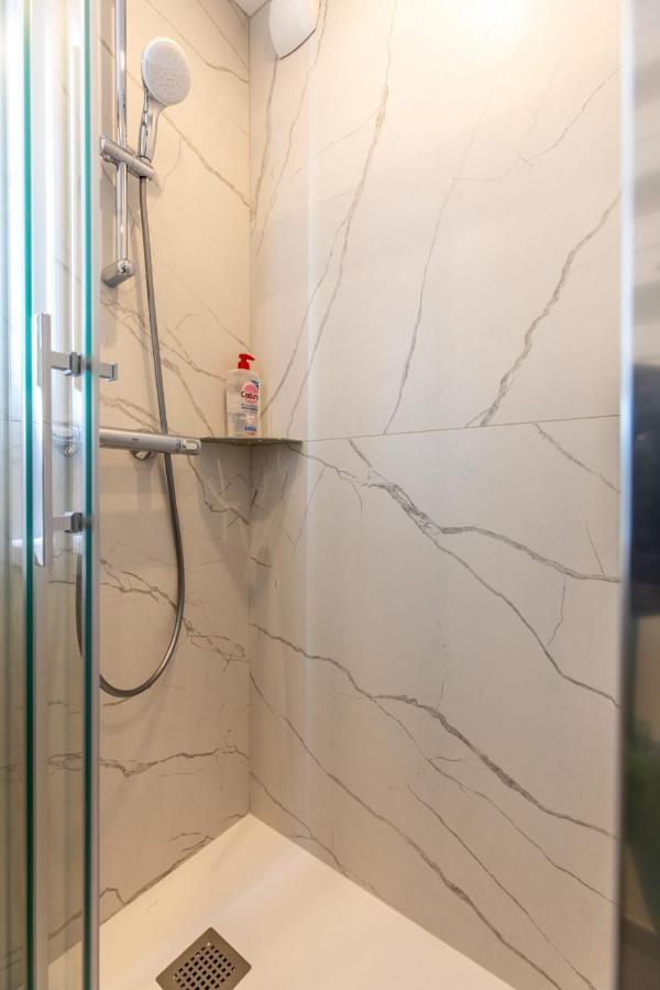 Apartment At In Clermont, Place De Jaude *