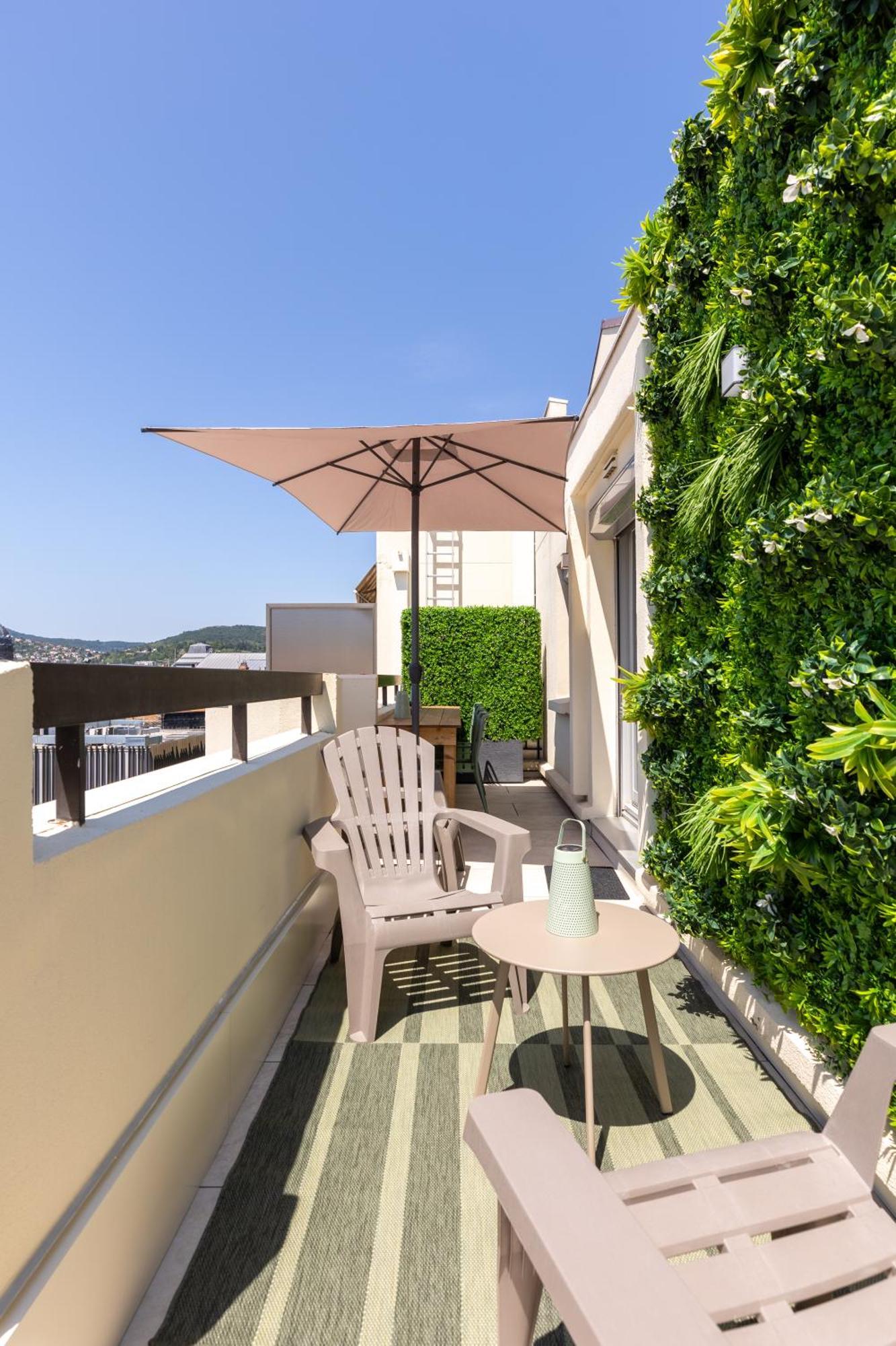 Apartment At In Clermont, Place De Jaude
