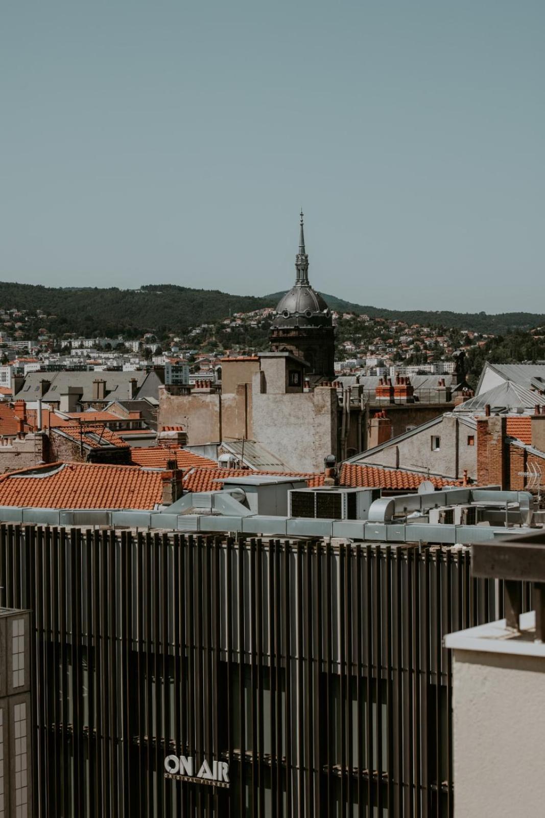 Apartment At In Clermont, Place De Jaude